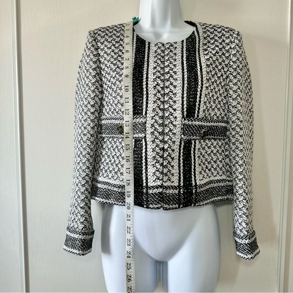 CHANEL Women’s White & Black Tweed 2015 Paris-Dubai Evening Sequin Jacket- EU 38 - Picture 15 of 17